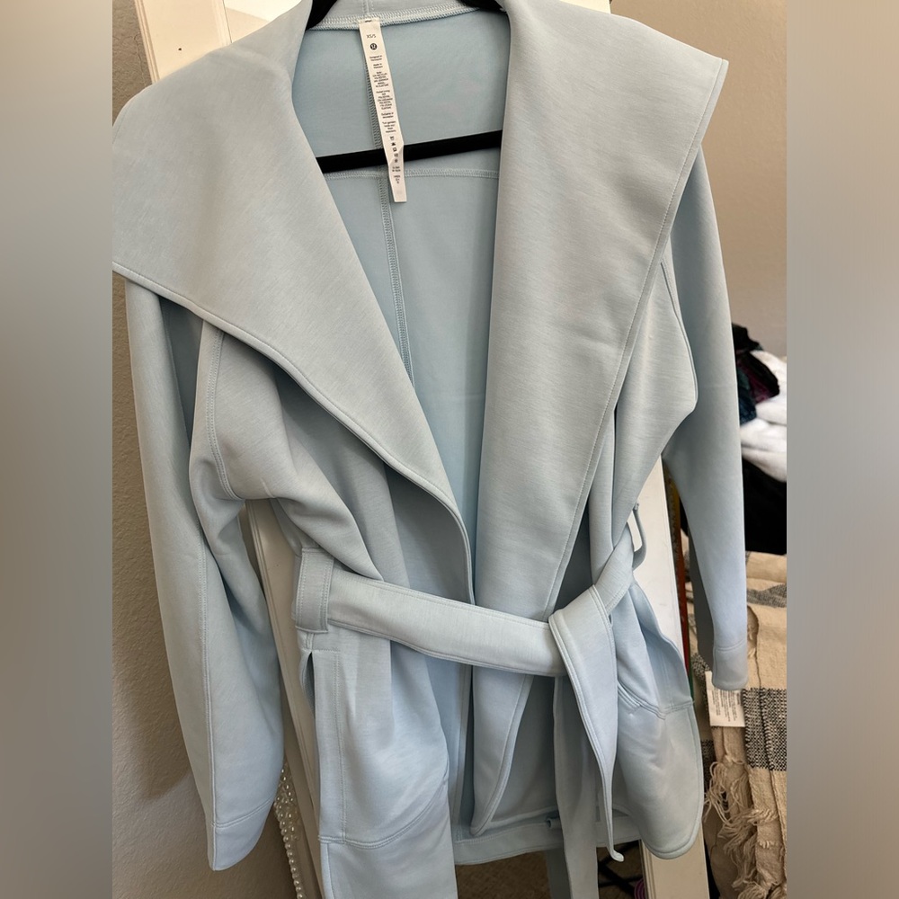 Lululemon baby blue jacket